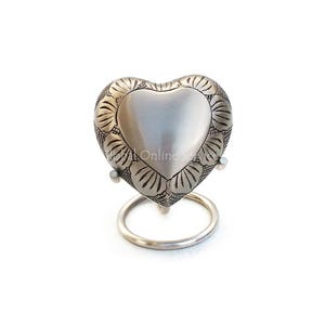 Mini Heart Keepsake Memorial Urns for Ashes, Pewter Leaf Band Small Keepsake Funeral Urn with Stand