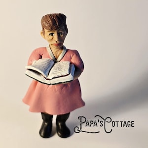 1:24 scale standing teacher, half scale instructor or professor with books for half scale dollhouse, half inch scale