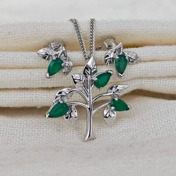 Emerald Green Onyx Necklace Earrings Set Sterling Silver Tree of