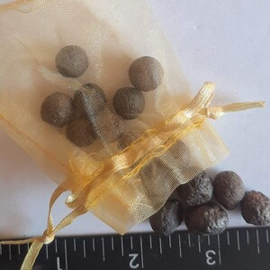 2 oz. Small Moqui Marbles/Shaman Stones Round Male and Female mixed bag. These crystals are not sorted into their genders.