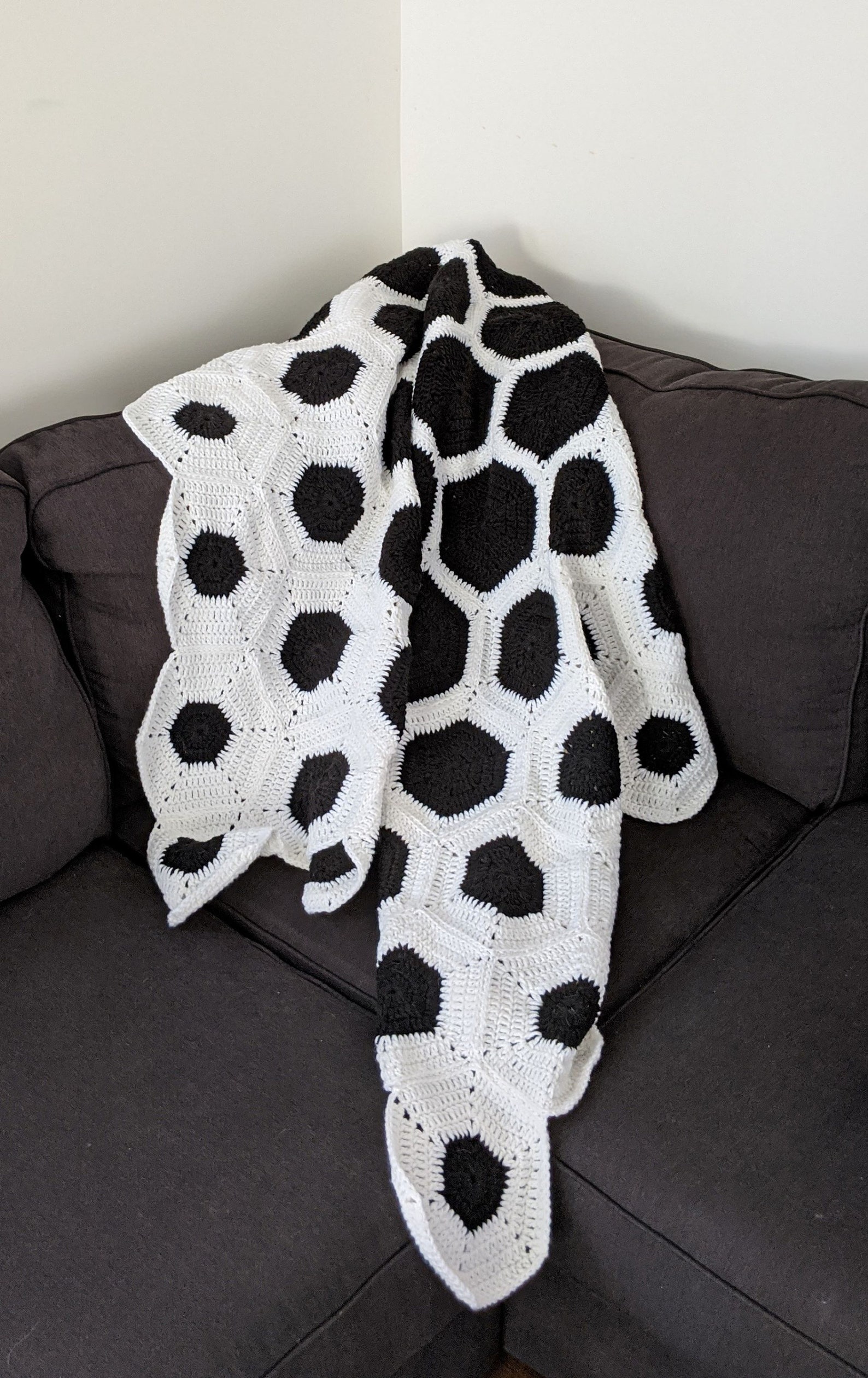 Halftone Black & White Afghan Crochet Pattern DOWNLOADABLE | Etsy