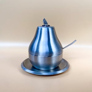 Zuccheriera in acciaio con piattino e cucchiaino a forma di pera frutta vintage Morinox 1810