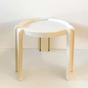 Kartell - projekt Tavolo da caffè Giotto Stoppino, modello 4905-6-7 z tworzywa sztucznego abs bianco vintage anni 70 design Made in Italy