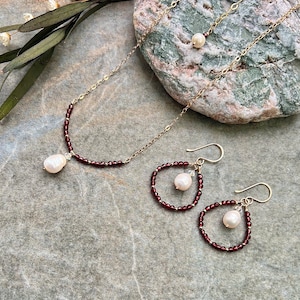One of a kind gemstone jewellery set, necklace, Garnet jewellery, Pearl necklace, Pearl Earring, Pearl jewellery, Wedding jewellery
