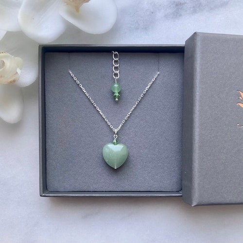 Charming 6mm Green beans Emerald jade Gemstone Necklace 18" 