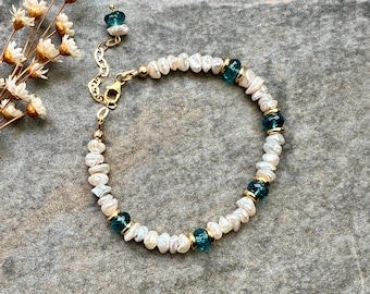 Stunning one of a kind Pearl and Blue Topaz bracelet, 14k Gold filled bracelet, Topaz bracelet, Pearl bracelet, Bracelet, Gift