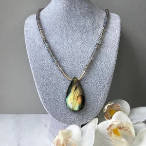 One of a kind Labradorite necklace, Labradorite necklace, Gemstone necklace, 14k gold filled necklace, Labradorite jewellery, Labradorite