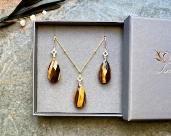 Gorgeous Tiger eye jewellery set, Tiger eye necklace, Tiger eye earrings, 14k gold filled jewellery, Gemstone jewellery, Tiger eye, Gift