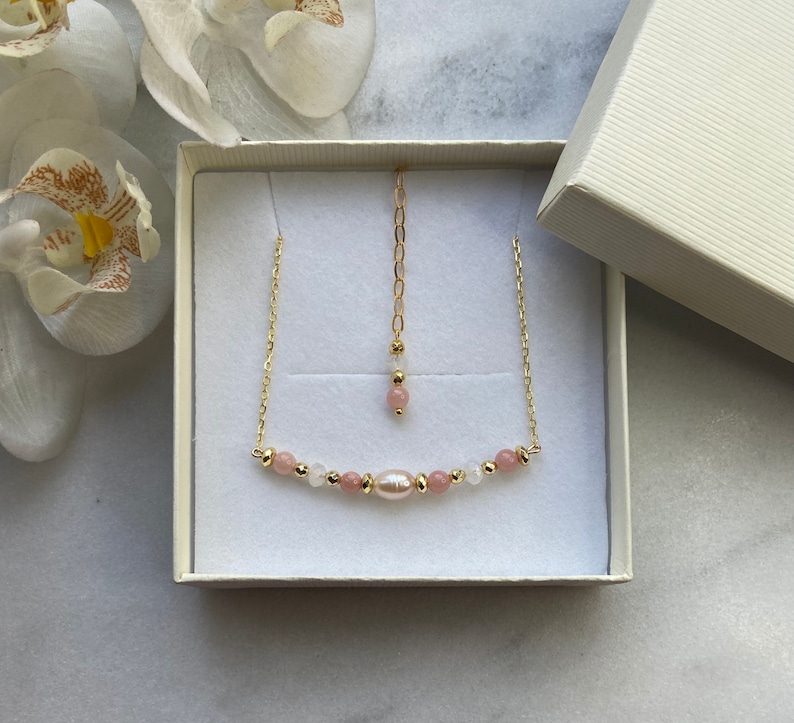 Pearl earrings Pearl necklace Pearl necklace and earrings Gift Dainty jewellery set 18k gold vermeil jewellery set Gemstone jewellery