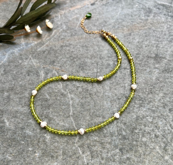 One of a kind Peridot necklace, Pearl necklace, Peridot Necklace, Gemstone necklace, 14k Gold filled necklace, Peridot jewellery