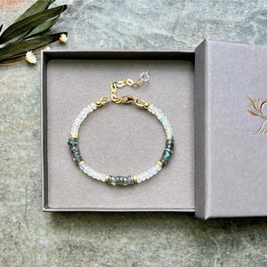 Stunning one of a kind Madagascar Labradorite and Rainbow Moonstone bracelet, 14k gold filled bracelet, Labradorite jewellery, bracelet