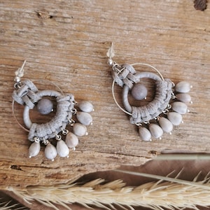 Hanging round drop earrings image 7