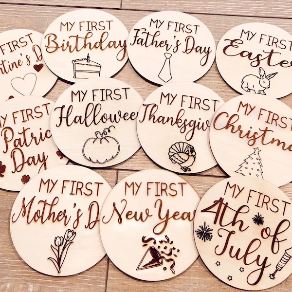 Baby Milestone Markers for Holiday Photo Prop Wood Sign for Baby’s First Holiday Milestone Keepsake