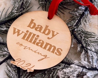 Pregnancy Announcement Christmas Ornament Announcement Gifts for Family Pregnancy Reveal