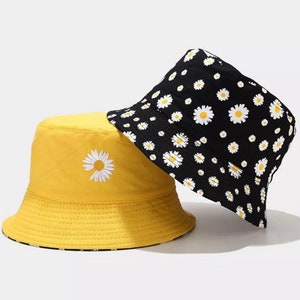 Daisy Bucket Hat, Reversible, Mother's Day Gift, Floral Bucket Hat, Spring Summer Daisy Hat, Beach Fashion, Sun Cap