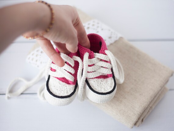 newborn pink converse