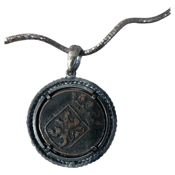 Pendant - image 3