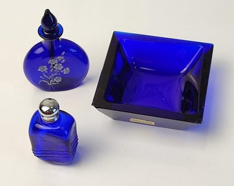 チェコスロバキア産、コバルトブルーの宝石付きヴィンテージ香水瓶