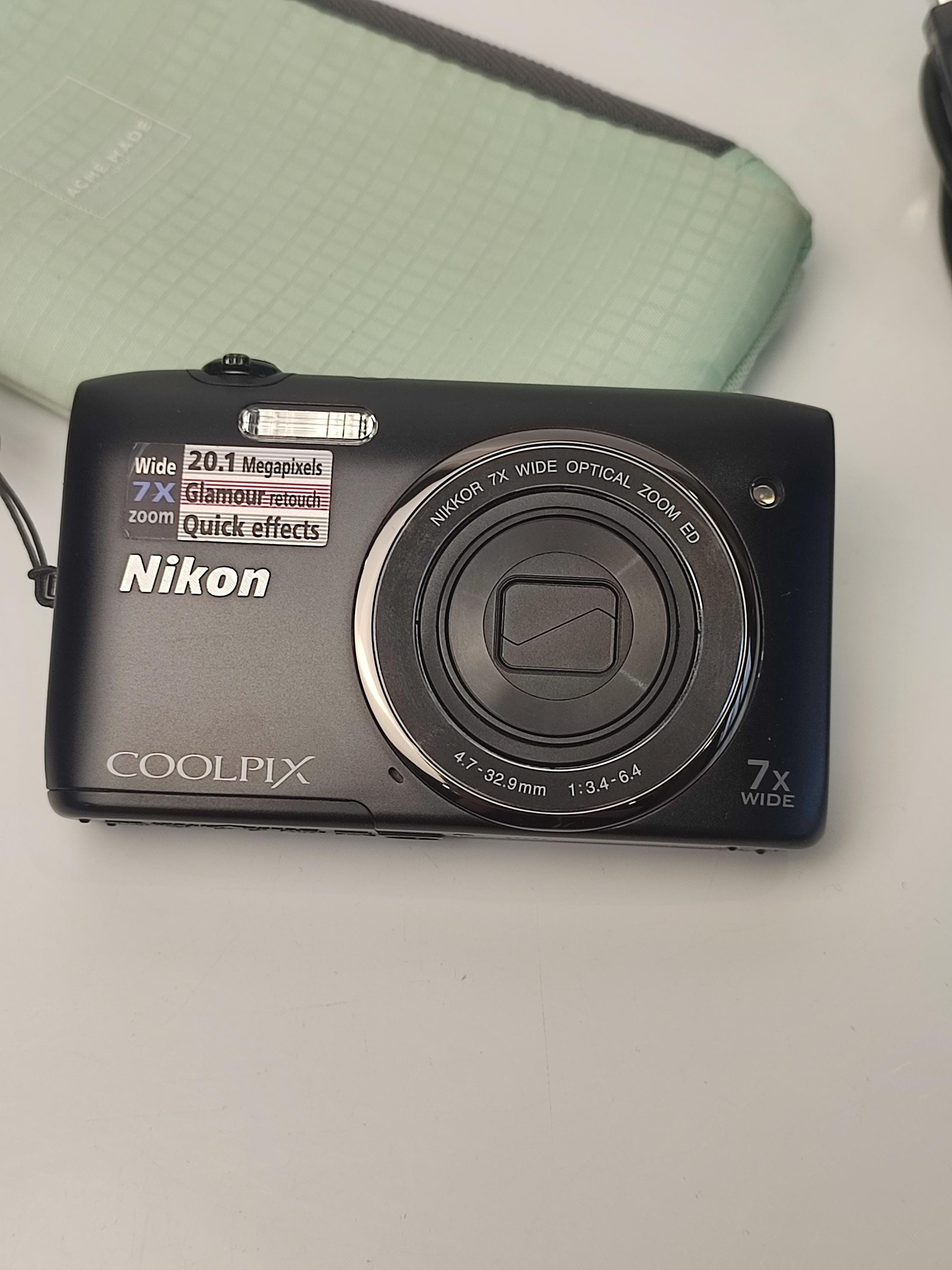Nikon Coolpix S3400 Digital Camera 20.1MP 7x Zoom Compact Black
