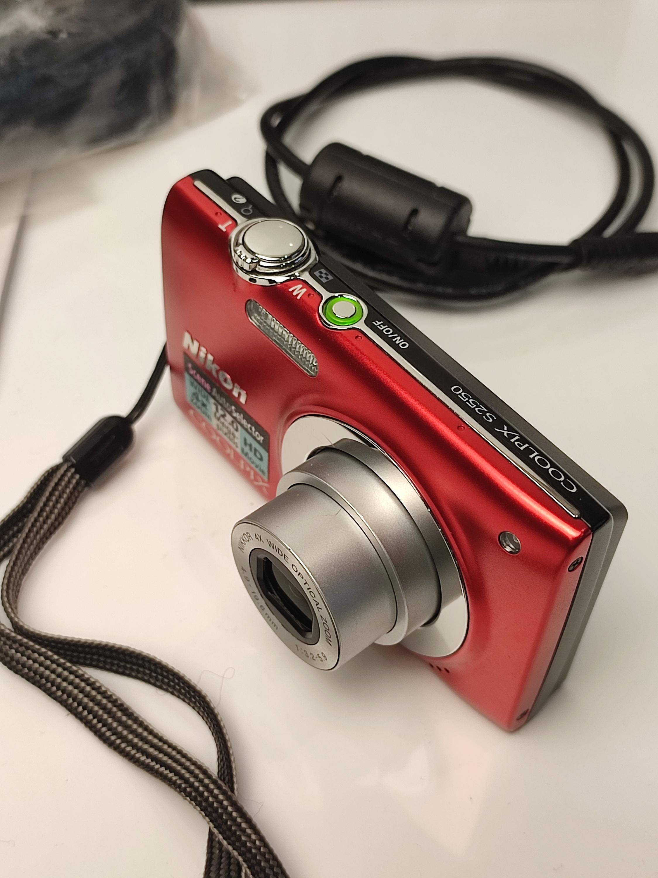 Nikon Coolpix S2550 Red Digital Camera Campact Set With Box, 12MP