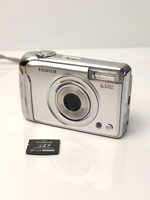 Fujifilm Finepix A610 Digital Camera Y2K 6.3MP Compact Point and