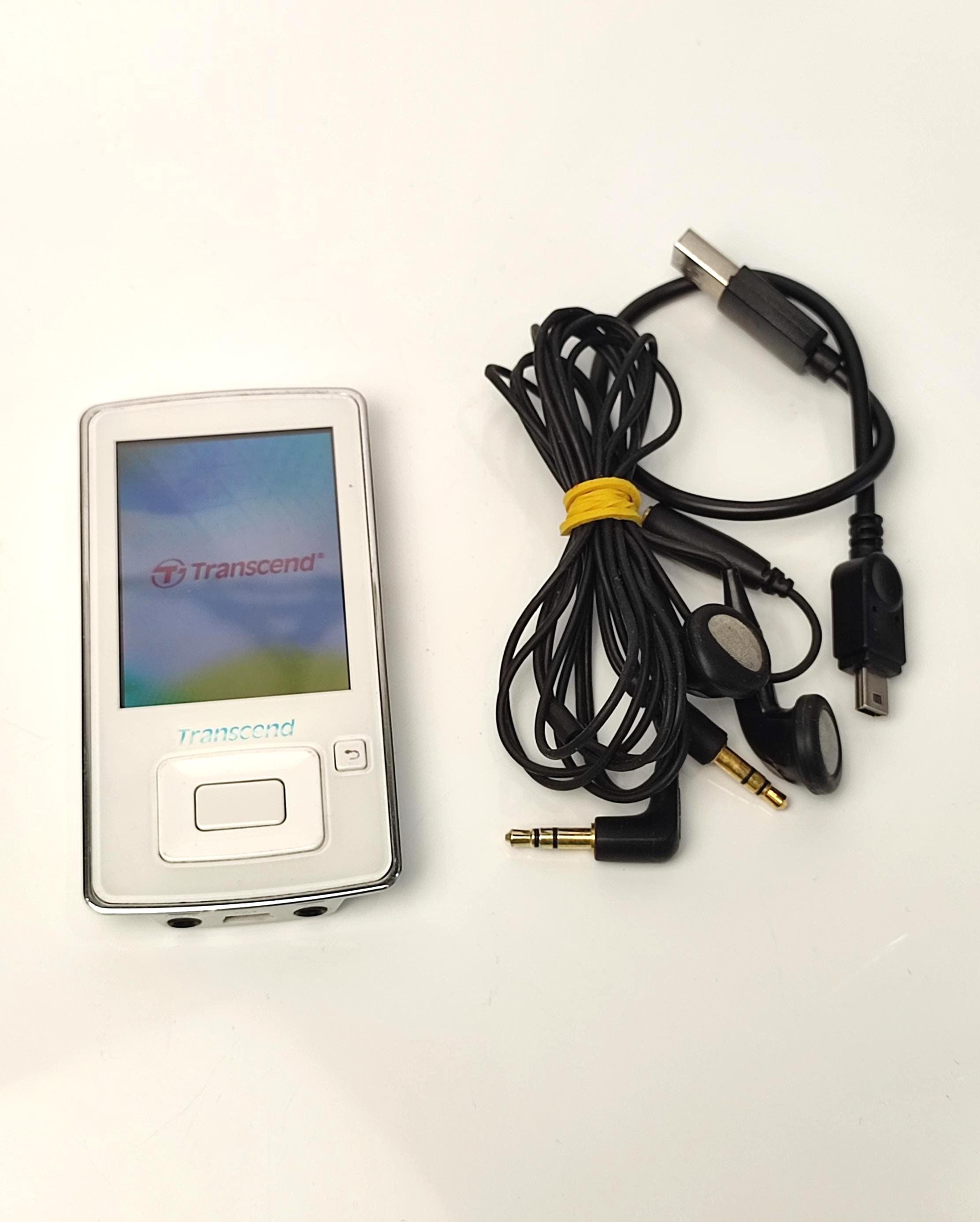 Transcend MP870 8GB デジタルオーディオプレーヤー 本体 Transcend MP870 8GB Portable MP3 Media Player White, Tested