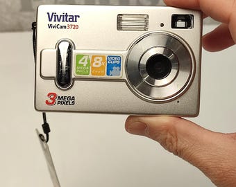 Camera Vivitar Vivicam 3720 3MP Digital Camera - Silver Y2k
