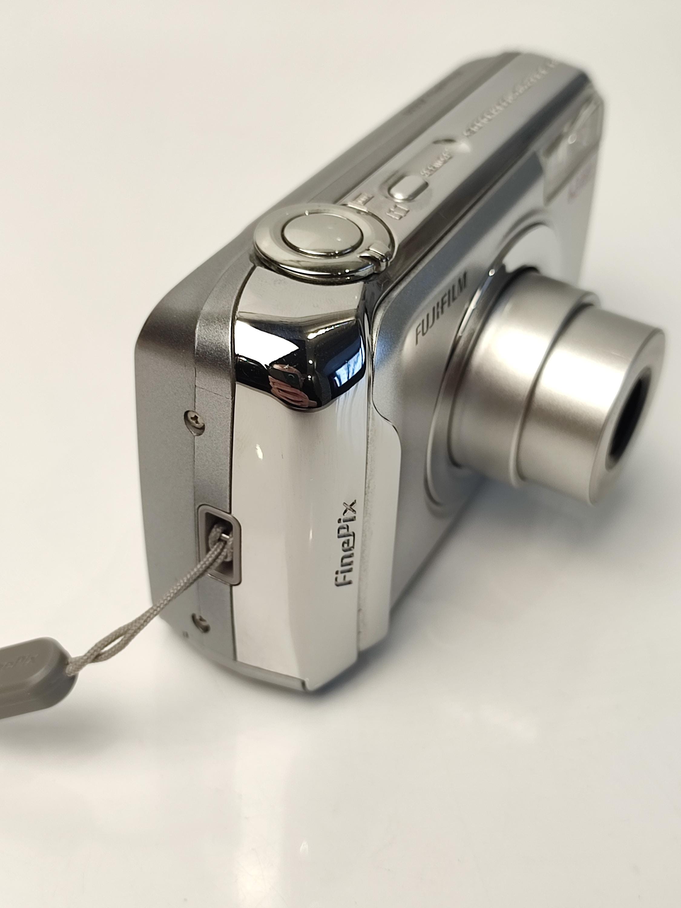 Fujifilm Finepix A610 Digital Camera Y2K 6.3MP Compact Point and