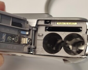 Fujifilm Finepix A610 Digital Camera Y2K 6.3MP Compact Point and