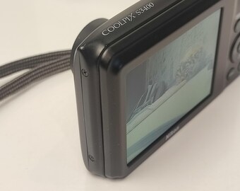 Nikon Coolpix S3400 Digital Camera 20.1MP 7x Zoom Compact Black