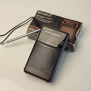 Sony ICF-S14 Vintage Radio Portable Radio Pocket FM/AM Radio Built-in Speaker Portable Radio Tested
