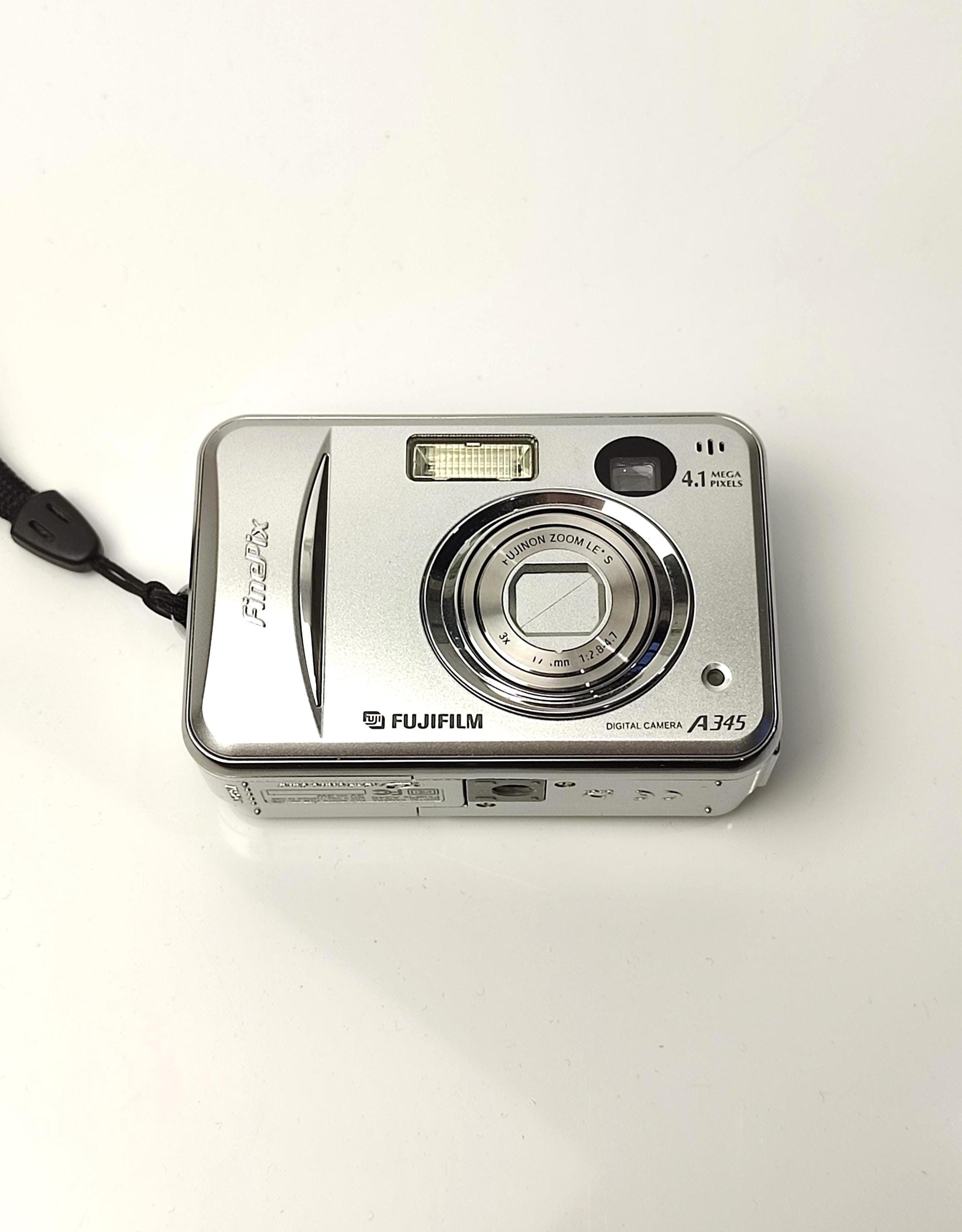 Fujifilm Finepix A345 Digital Camera 4.1MP Silver Compact Working 