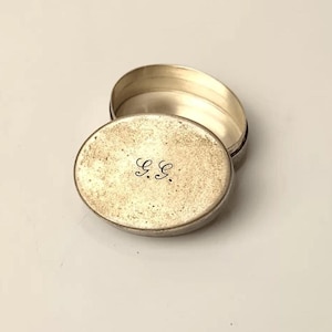 Vintage Silver Pill Box – Rare European Sterling 800 silver Trinket Box – Antique Collectible Jewelry Holder