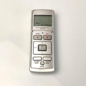 Olympus VN-5500PC Digital Voice Recorder - Handheld Audio Recorder USB, Vintage Dictation Device