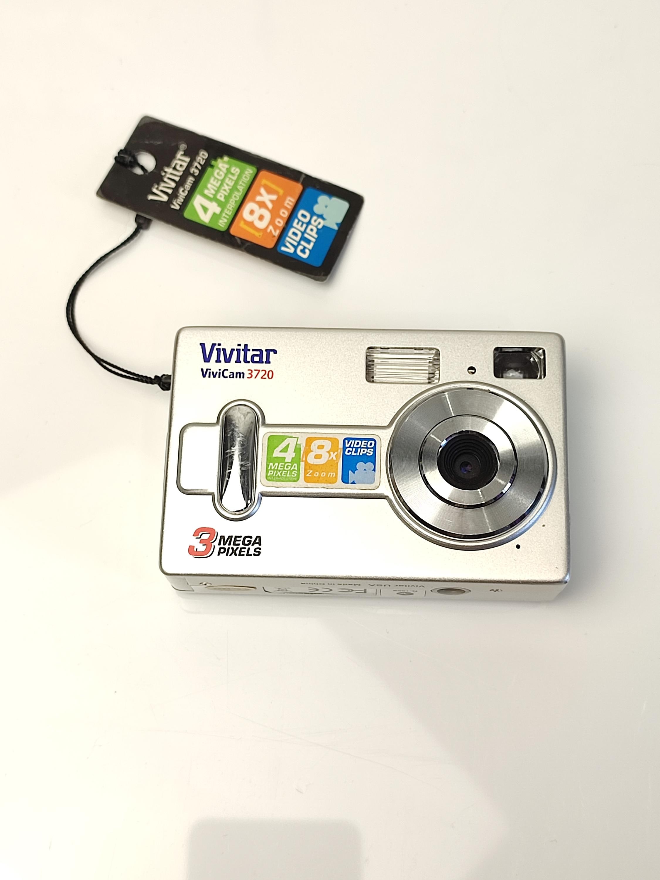 Camera Vivitar Vivicam 3720 3MP Digital Camera - Silver Y2k
