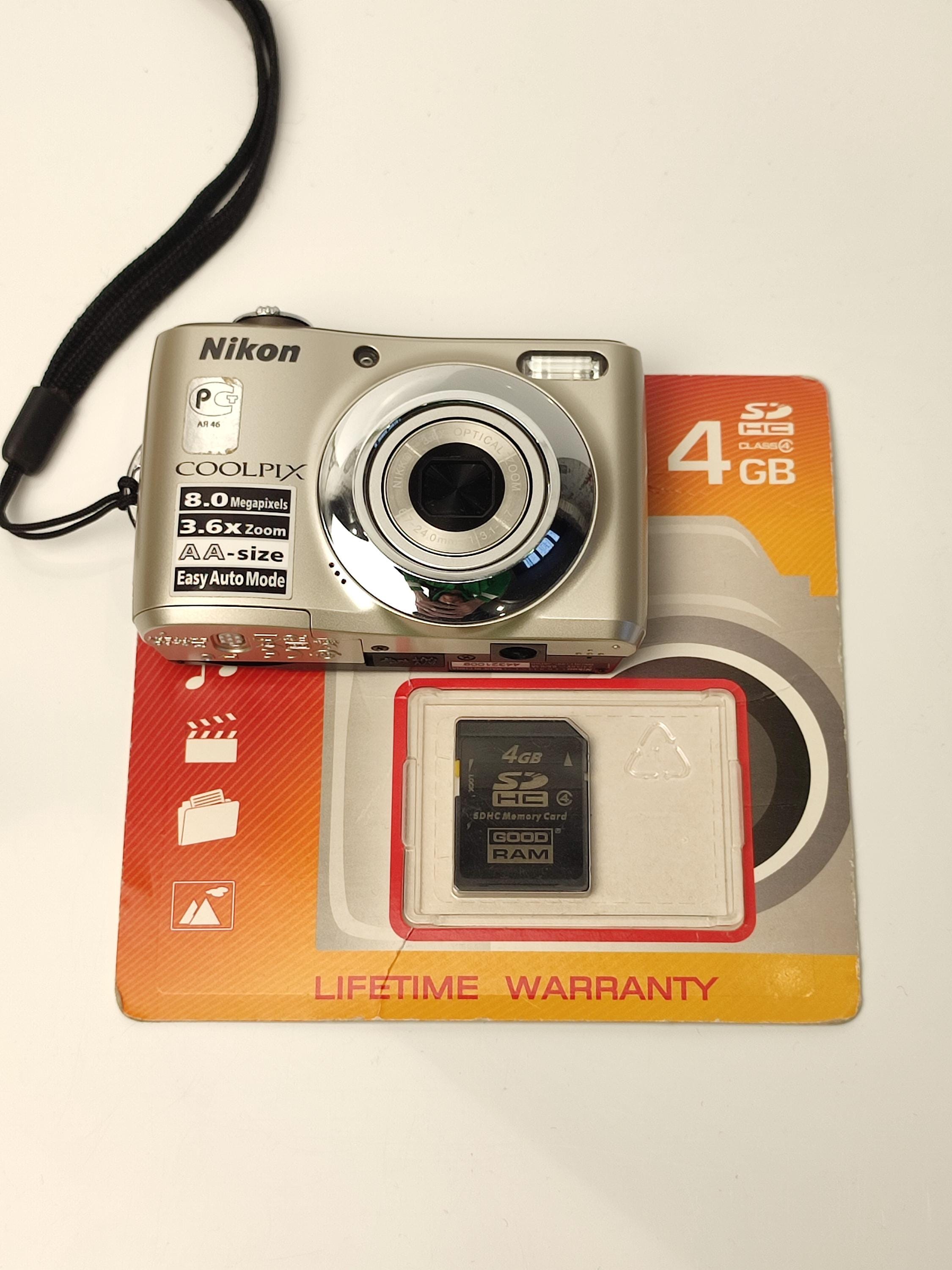 Nikon Coolpix L21 Digital Camera 8MP Silver 3.6x Zoom AA Battery