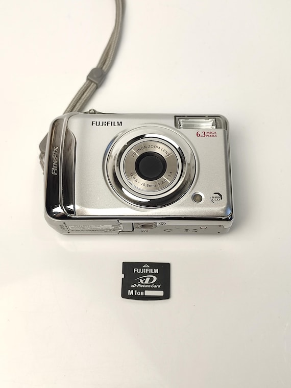 Fujifilm Finepix A610 Digital Camera Y2K 6.3MP Compact Point and