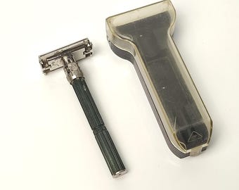 Zabytkowa regulowana maszynka na żyletki z etui: kolekcjonerski przedmiot do golenia w stylu retro z lat 70.