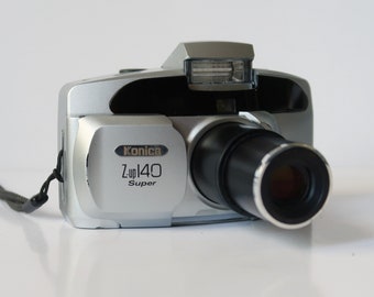 KONICA Z-up 140 Super Vintage 35mm Film Compact Camera 38-140mm Zoom Lens with Original Case - Made in Japan