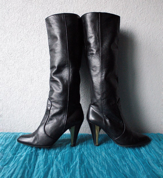PATRICK COX Vintage Golden High Heel 