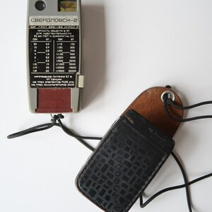 Sverdlovsk 2 Vintage Retro Exposure Meter Light Meter with Leather Case Made in USSR 1970s image 2