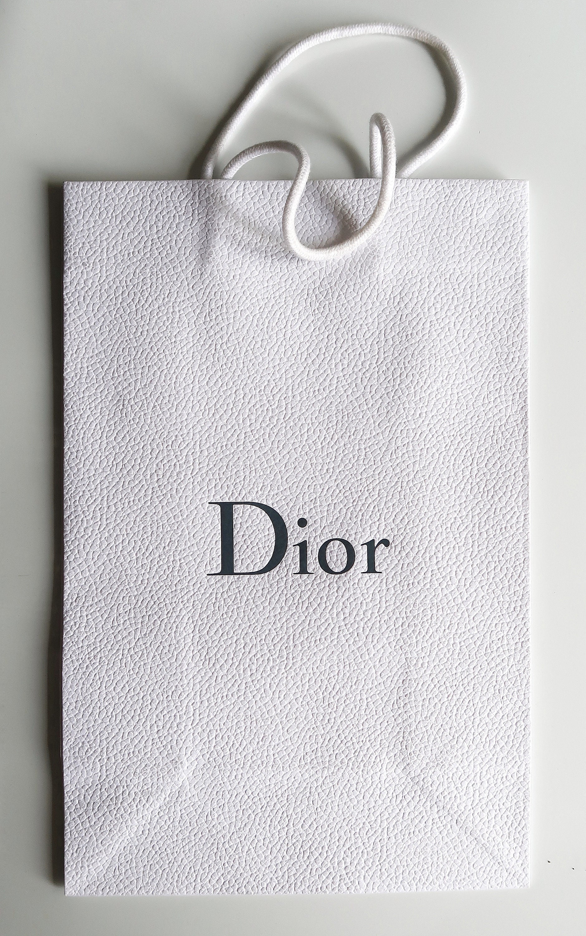 Dior Gift Box - 60+ Gift Ideas for 2023