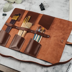 Paint Brush Roll, Leather Pencil Case, Custom Drawer Organizer, Craft Tools Roll Up, Pen Wrap Pouch, Gift for Painter, Artist Roll Case