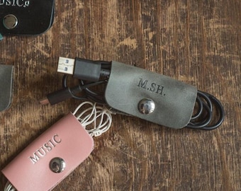 Leather Cord Keeper, Cable Holder, Personalized Earphone Organizer, Custom Headphone Case, Cord Ties, Travel Cord Wrap