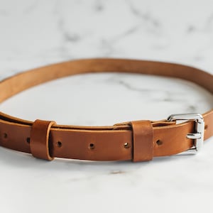 Cinto de couro conhaque masculino, acessórios para padrinhos, cinto clássico personalizado com fivela de metal, cinto para cintura e quadris, presente para marido ou namorado