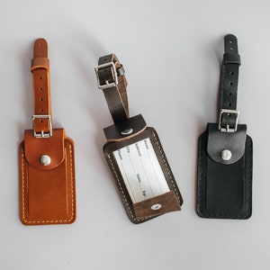 Aangepast bagagelabel met zak, gepersonaliseerd reiscadeau voor papa, leren taslabel in de hoepel, naamplaatje schoolrugzak, bagage-ID