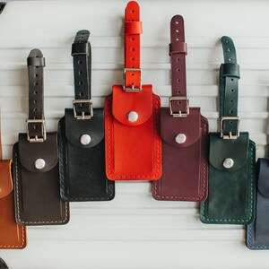 Leren bagagelabels gepersonaliseerd, leren taslabel met kaartvak, huwelijksreiscadeau, rugzaklabel heren of dames, reiscadeau