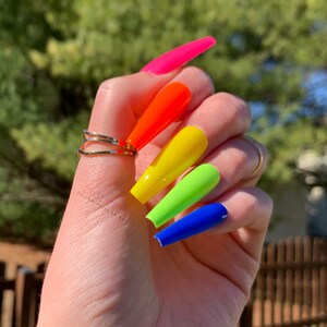 Pride Press On Nails Neon Rainbow Fake Nail Coffin Extra Long Length Short Medium Solid Fake Nail Summer Vacation Design Nail Art Woman Gift image 2