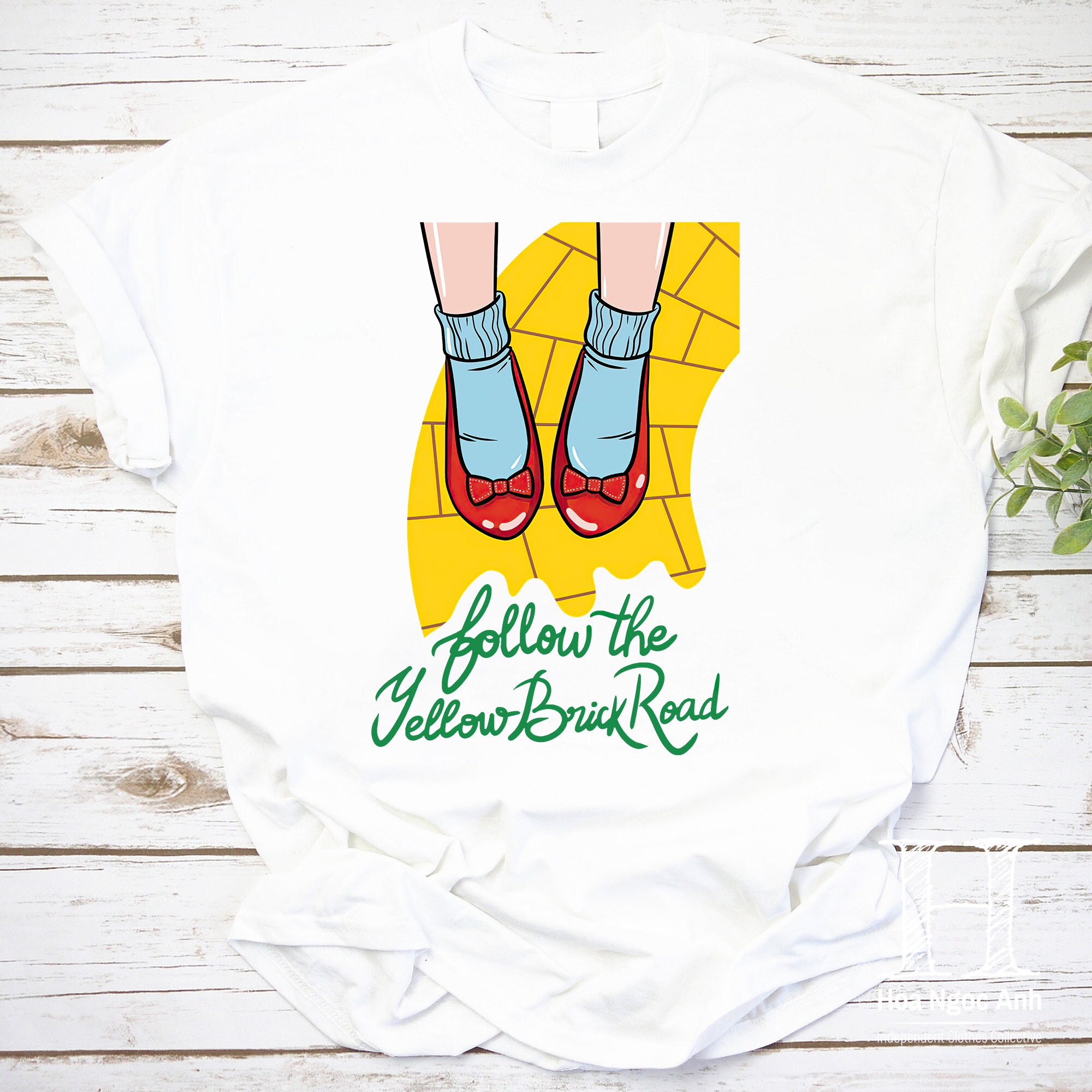 Dorothy Yellow Brick Road The Wizard of Oz Vintage T-Shirt