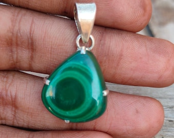 Handmade Malachite Pendant of Solid 925 Sterling Silver, Beautiful Malachite Pendant, Bezel Pendant Gift for her